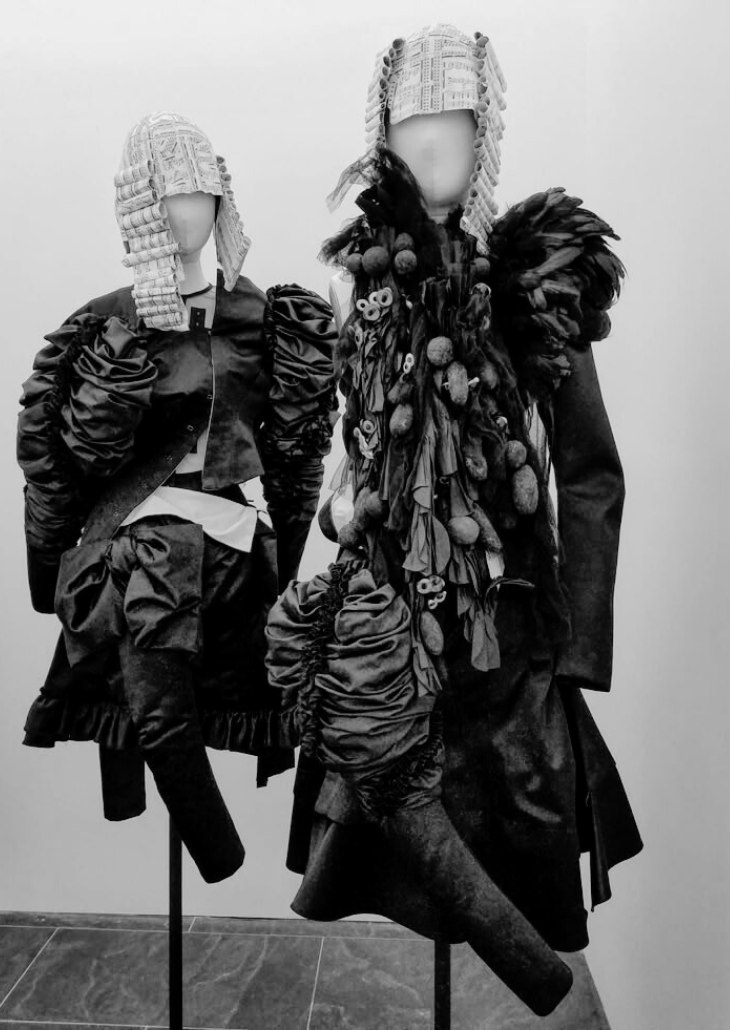 COMME DES GARÇONS