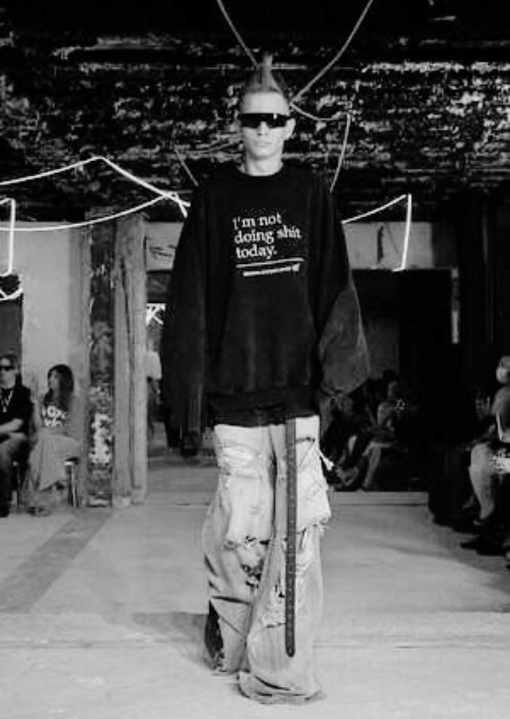 VETEMENTS новая коллекция